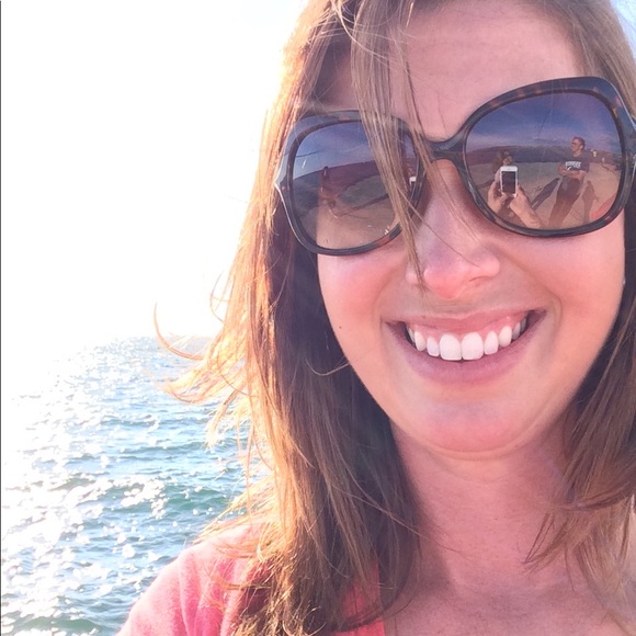 Meet your Posher, Heidi - Picture 1 of 1